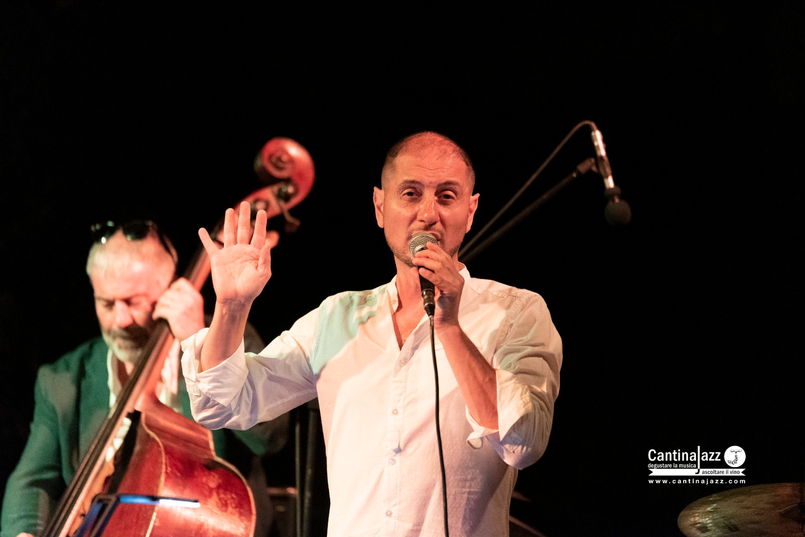 Emiliano Loconsolo Emiliano Loconsolo sings at Bar Bobu Jazz Concert & Jam Session